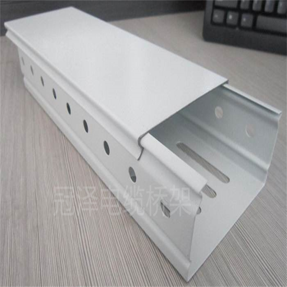 <b>托盤式電纜橋架</b>